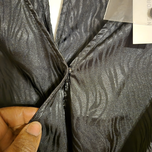 NY & Company size Medium Black - Picture 4 of 4